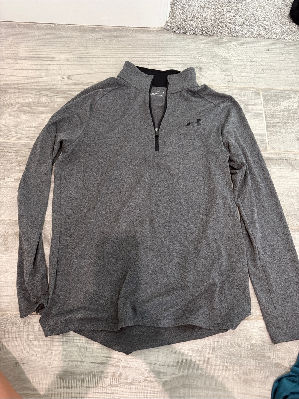 Under Armour Men's Heather Gray Quarter-Zip Performance Top